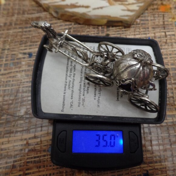 Miniature .800 Silver Horse Drawn Pumpkin Carriage - Picture 12 of 12